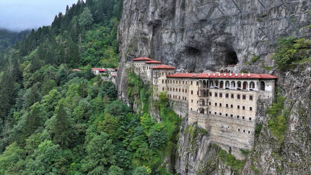 Sümela Manastırı'na ziyaretçi ilgisi artıyor 2