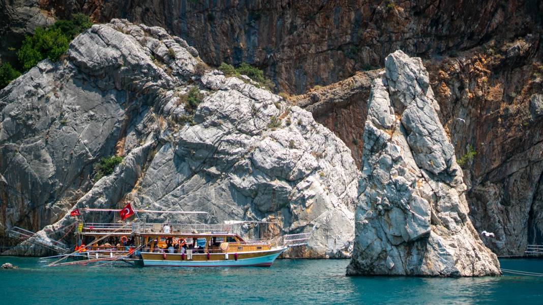 Antalya'nın Akvaryum Koyu 11