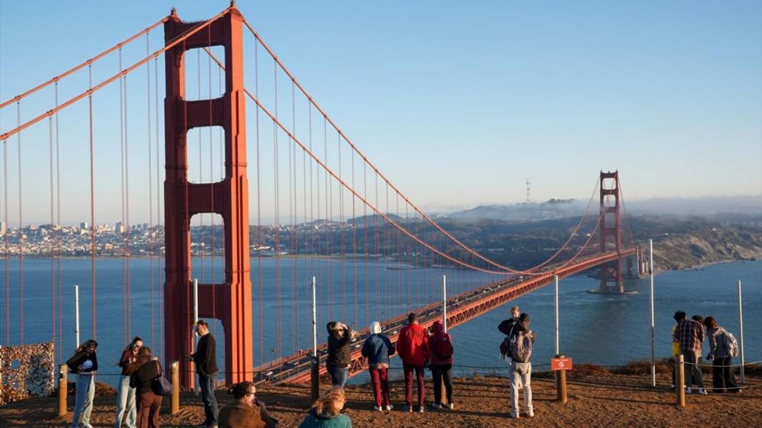 Golden Gate Köprüsü sisle kaplandı 12