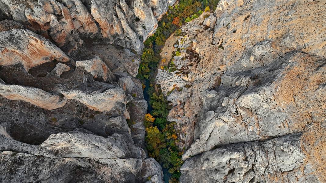 Tohma Kanyonu'nda sonbahar esintisi 3