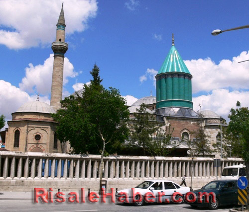 Abdulmecid Nursi'nin kabri 1