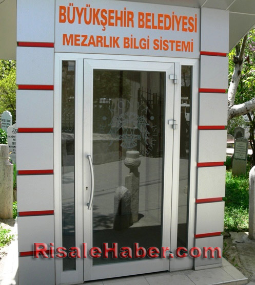 Abdulmecid Nursi'nin kabri 3