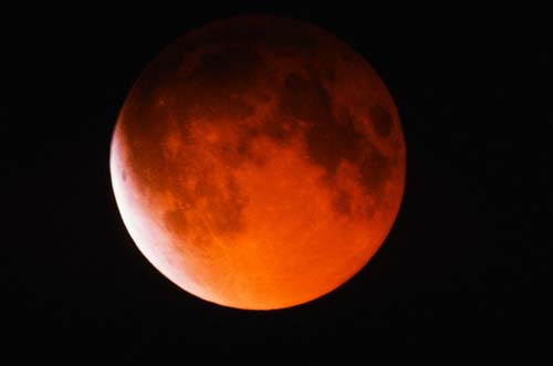 Dünya ay tutulmasını izledi 2