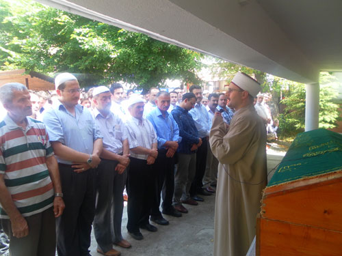 Seyfettin Gültekin dualarla uğurlandı 2