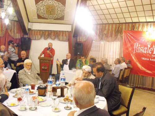 Nur talebeleri Risale Haber iftarında 106