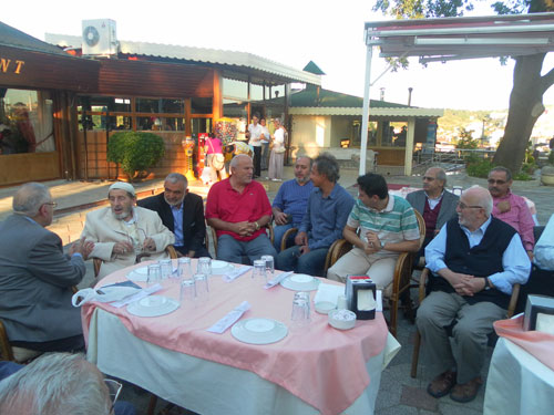 Nur talebeleri Risale Haber iftarında 35