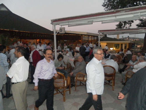 Nur talebeleri Risale Haber iftarında 43