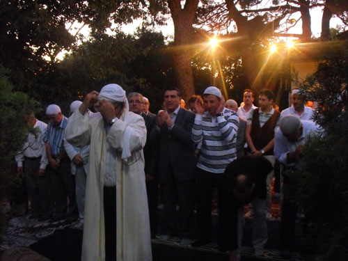 Nur talebeleri Risale Haber iftarında 48