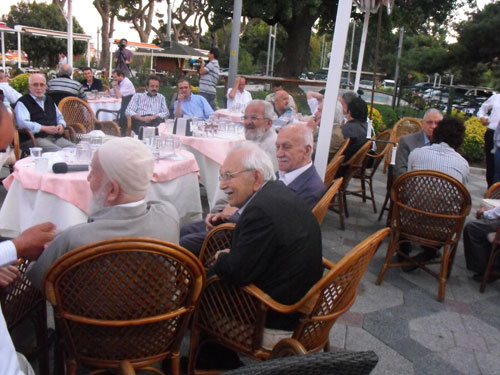 Nur talebeleri Risale Haber iftarında 7