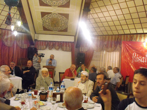 Nur talebeleri Risale Haber iftarında 85