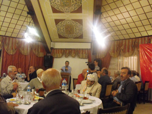 Nur talebeleri Risale Haber iftarında 87