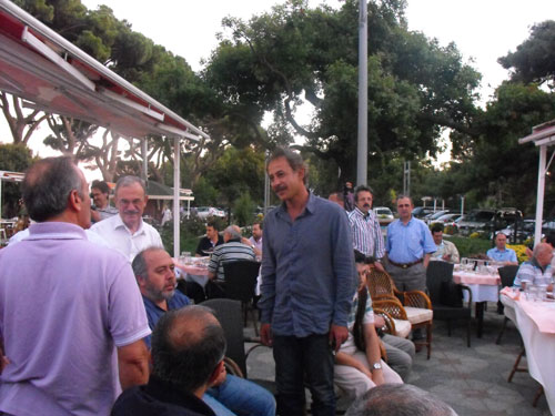 Nur talebeleri Risale Haber iftarında 9