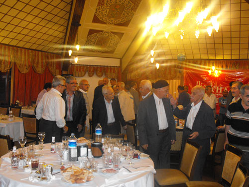 Nur talebeleri Risale Haber iftarında 90
