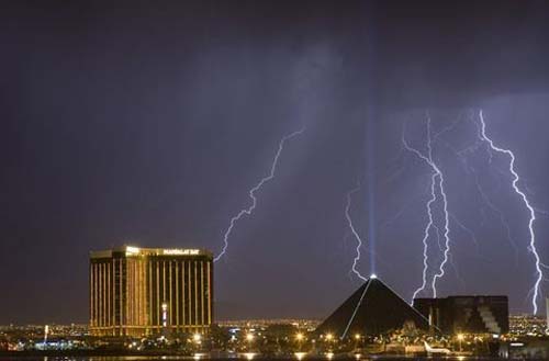 Las Vegas'ta şimşekler çaktı 22