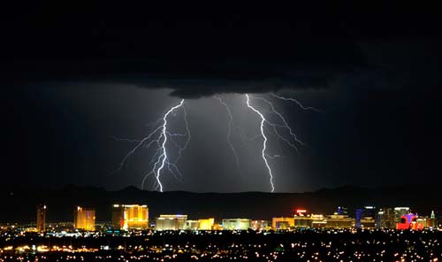 Las Vegas'ta şimşekler çaktı 23