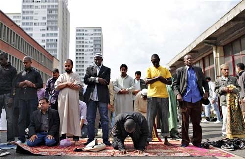 Fransa Namaz Yasağı 12