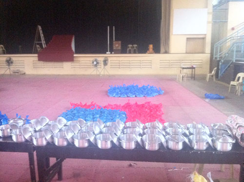 Filipinler dua ve yardım bekliyor 13