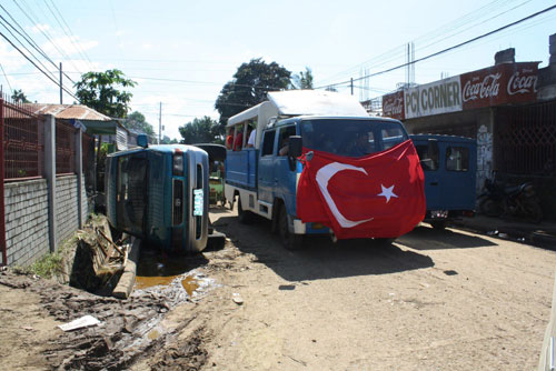 Filipinler dua ve yardım bekliyor 2