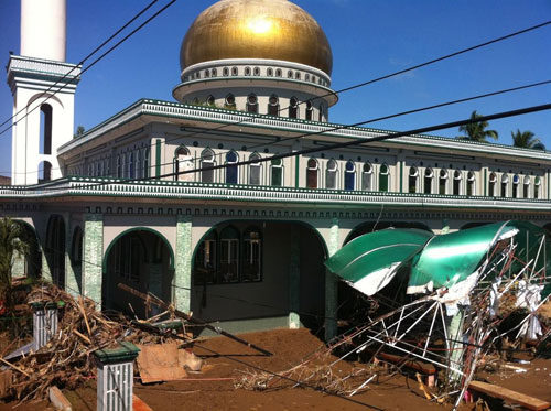 Filipinler dua ve yardım bekliyor 3