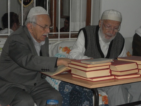 Nur talebeleri köy yemeğinde 13