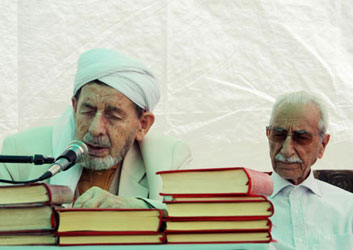 Nur talebeleri Ahlat mevlindeydi