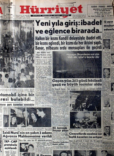 Said Nursi manşetlerin takibindeydi 20