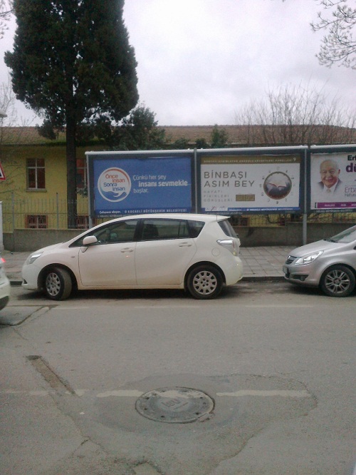 Binbaşı Asımbey Paneli Kocaeli bilboardlarında 1