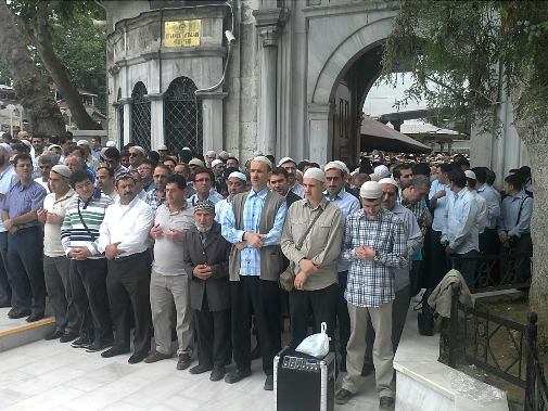 Nurettin Yaşar ağabey dualarla uğurlandı 15