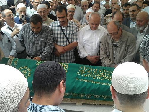 Nurettin Yaşar ağabey dualarla uğurlandı 4