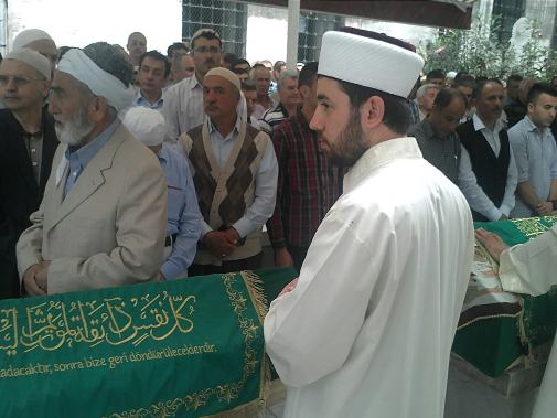 Nurettin Yaşar ağabey dualarla uğurlandı 5