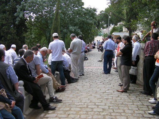 Bekir Berk ağabey mezarı başında yad edildi 10