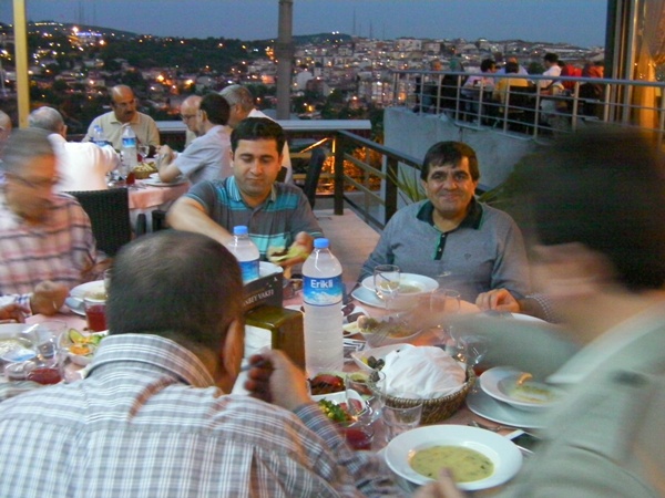 Nur cemaatleri Risale Haber iftarındaydı 16