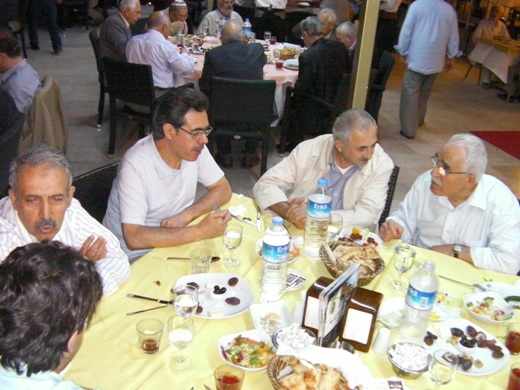 Nur cemaatleri Risale Haber iftarındaydı 18
