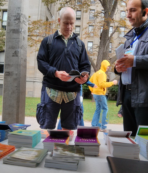 Kanada Risale-i Nur 2013 Kitap Fuarı 12