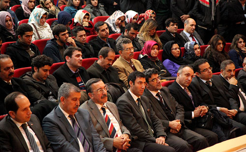 Hakkari'de Said Nursi ve Mevlana Halid paneline büyük ilgi 3