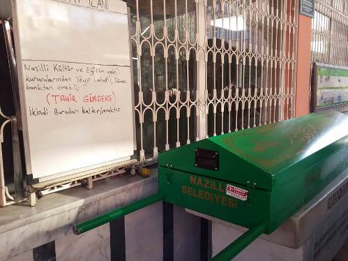 Teyp Tahir ağabey dualarla uğurlandı 1