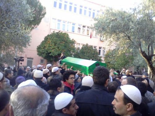 Teyp Tahir ağabey dualarla uğurlandı 10