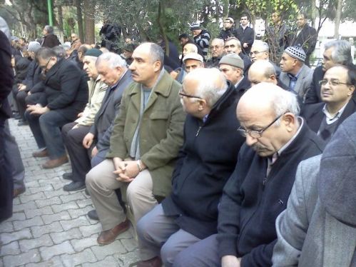 Teyp Tahir ağabey dualarla uğurlandı 20