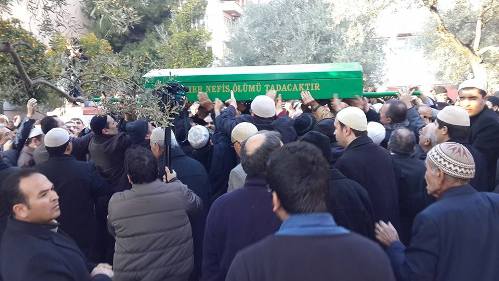 Teyp Tahir ağabey dualarla uğurlandı 8