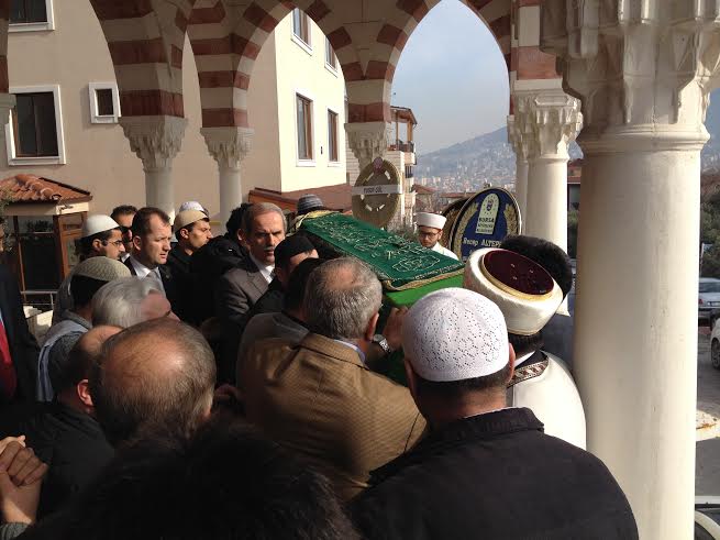 Hacı Reşid Övet ağabey dualarla uğurlandı 6