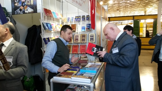 Risale-i Nur’la Müslüman olan Papaz İslamı anlattı 4