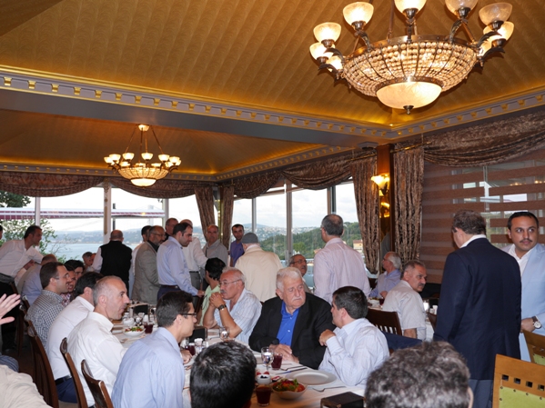 Nur cemaatleri Risale Haber iftarında-2014 14