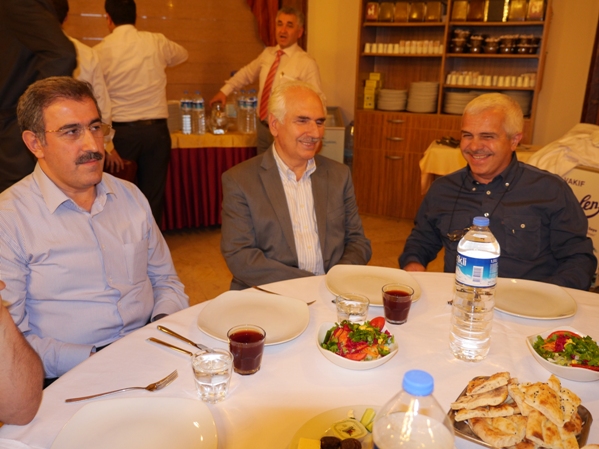 Nur cemaatleri Risale Haber iftarında-2014 15