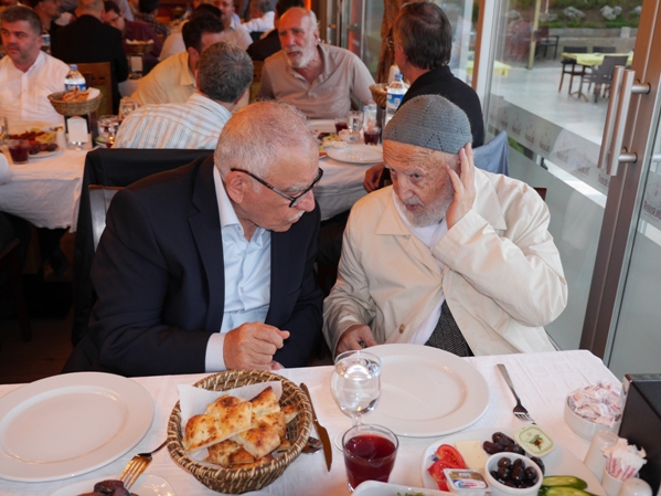 Nur cemaatleri Risale Haber iftarında-2014 3