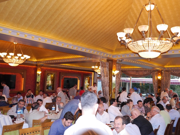 Nur cemaatleri Risale Haber iftarında-2014 31