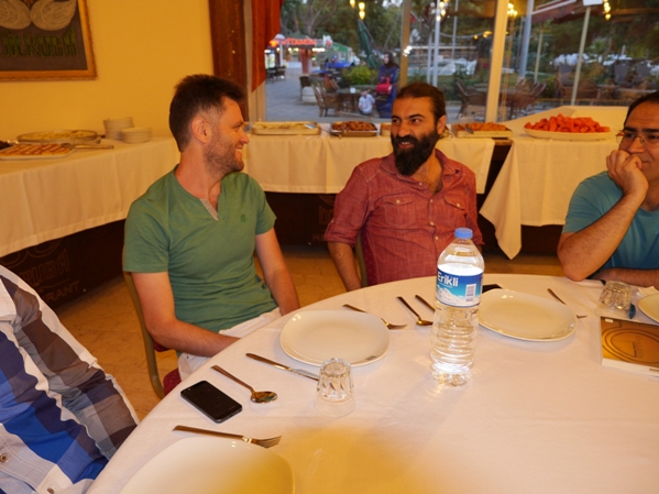 Nur cemaatleri Risale Haber iftarında-2014 38