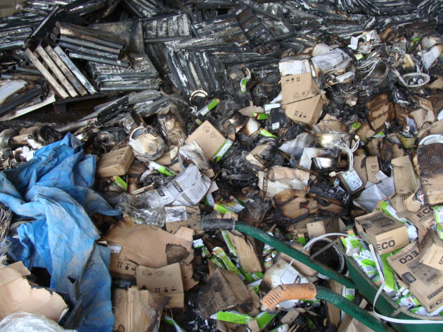 Bediüzzaman Külliyesi inşaatını da yaktılar 4