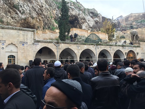 Abdülkadir Badıllı ağabey dualarla uğurlandı 43