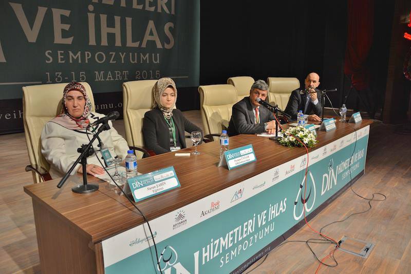 Din Hizmetleri ve İhlas Sempozyumu 31