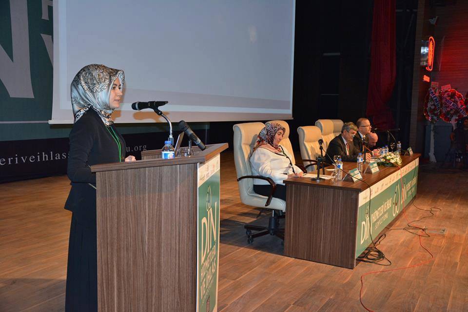 Din Hizmetleri ve İhlas Sempozyumu 64